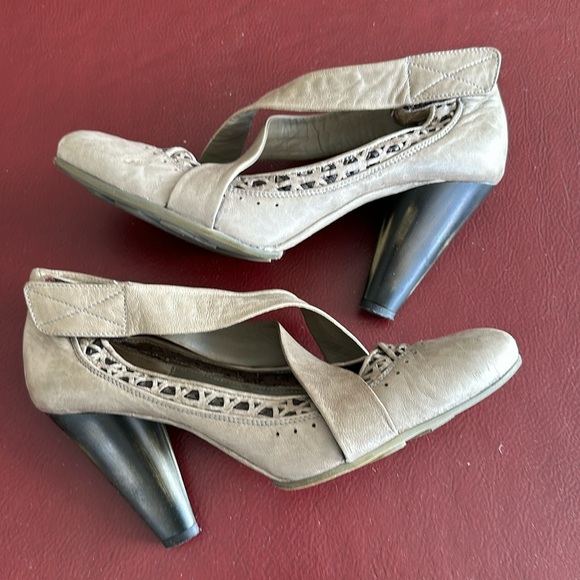 Cool Genuine Leather high Heels stable shoes Barney's New Yorkdistress design